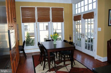 6872 Frase Dr, Falls Church, VA 22043 - photo 5