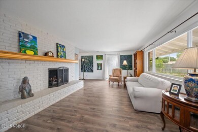 07-Living Room