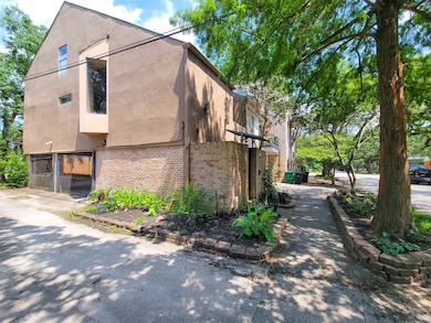 2551 Windsor St, Houston, TX 77006 - photo 2