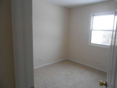 123 Bolz Rd, Carpentersville, IL 60110 - photo 6