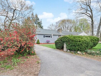 237 Linden St, Waltham, MA 02452 - photo 2