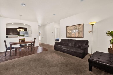 21235 Thornhill Lane-14