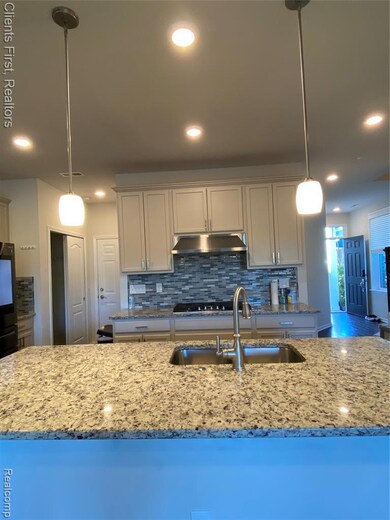 22490 Woodbridge Ln, Novi, MI 48375 - photo 4