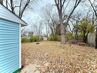 210 Mantua St, Park Forest, IL 60466 - photo 3