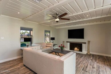 2441 E Mitchell-7