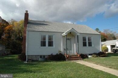 6704 Oak Dr, Alexandria, VA 22306 - photo 3