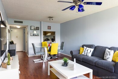 Live Oak Place unit 307, Davie, FL 33324 - photo 5