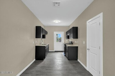 368 Milton Rd unit b, El Paso, TX 79915 - photo 4