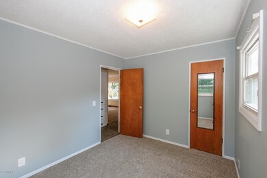 2929 Virginia-16