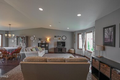 5125 Hitchcock Drive-04