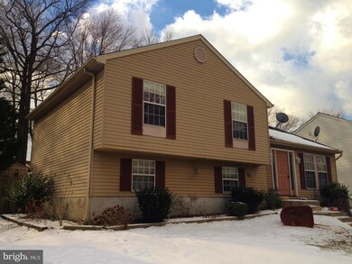 45 Yew Rd, Essex, MD 21221 - photo 2