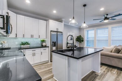 1028 Lonnie Ln, Houston, TX 77091 - photo 5