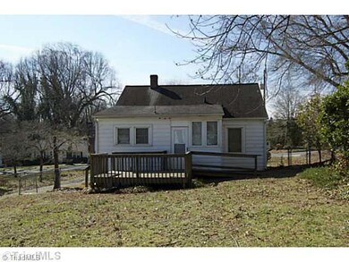 1446 Winslow Ave, Asheboro, NC 27205 - photo 3