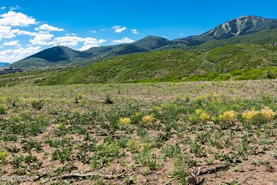 4_Land-Lot_high_3710629