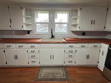 1609 E Wheeler St, Kokomo, IN 46902 - photo 4