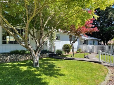 417 Placer St, Rogue River, OR 97537 - photo 2