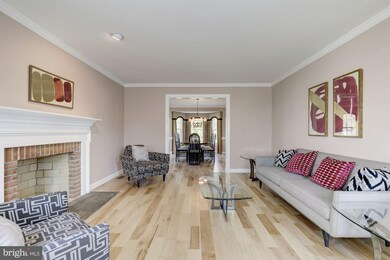 11505 Kimbark Ct, North Potomac, MD 20878 - photo 5