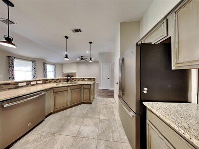 221 Lake Texoma Dr, Wylie, TX 75098 - photo 5