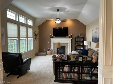 10452 Angelina Dr, North Royalton, OH 44133 - photo 3