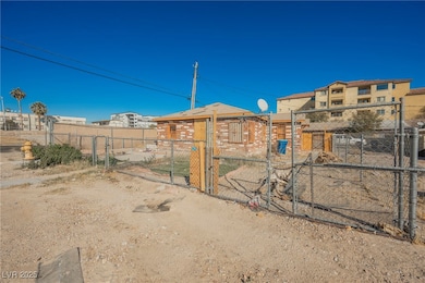 1220 E Ogden Ave, Las Vegas, NV 89101 - photo 3