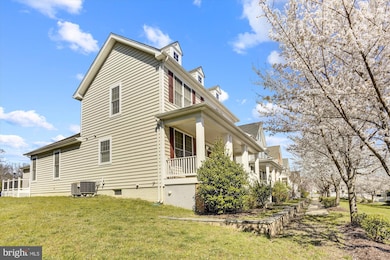 25252 Edenfield Ln, Chantilly, VA 20152 - photo 3