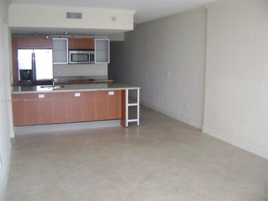 185 SW 7th St unit 3302, Miami, FL 33130 - photo 2