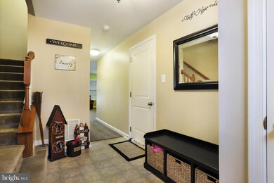 77 Creekside Ct, Falling Waters, WV 25419 - photo 6