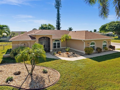 302 SE 34th St unit 26, Cape Coral, FL 33904 - photo 3