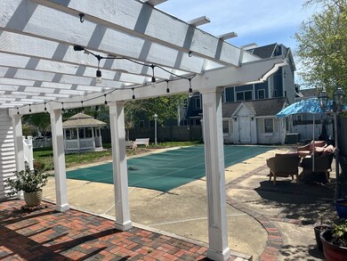 19 Washington St unit 2, Beverly, MA 01915 - photo 3