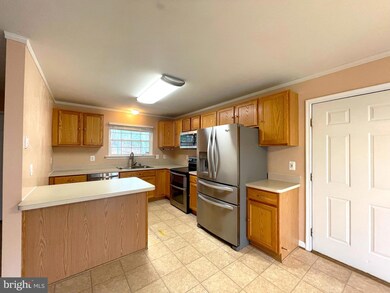 1842 Lottie Fowler Rd, Prince Frederick, MD 20678 - photo 4