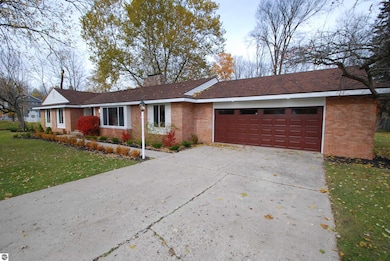 2301 Birchcrest Dr, West Branch, MI 48661 - photo 4