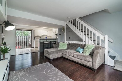 4902 Singleton Dr_MLS_05
