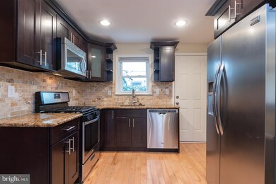 2043 Mountain St, Philadelphia, PA 19145 - photo 7