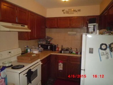 1151 Williamsburg Rd unit 1, Country Club Hills, IL 60478 - photo 3