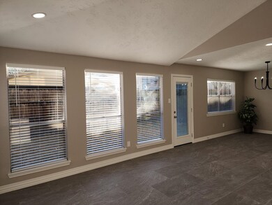 7822 Redlands Dr, Houston, TX 77040 - photo 4