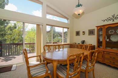 DiningRoom-3
