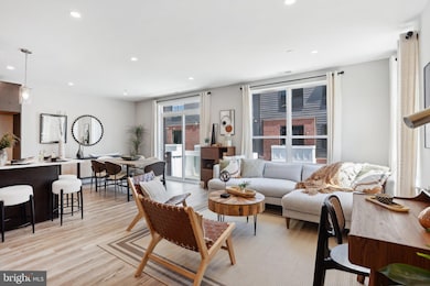 913 Riverplace Dr unit 13M, Conshohocken, PA 19428 - photo 5