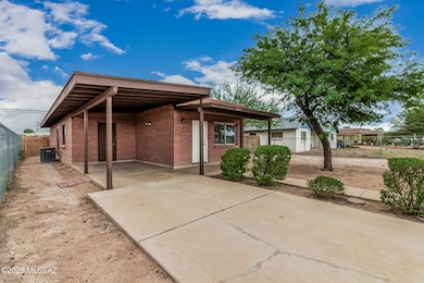 2037 E 18th St, Tucson, AZ 85719 - photo 5