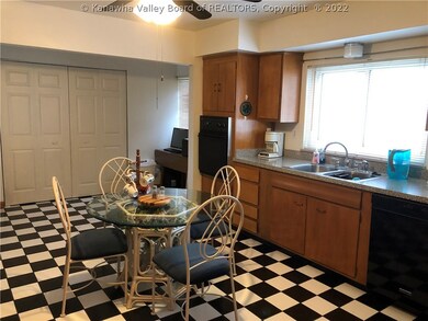 520 24th St, Dunbar, WV 25064 - photo 6