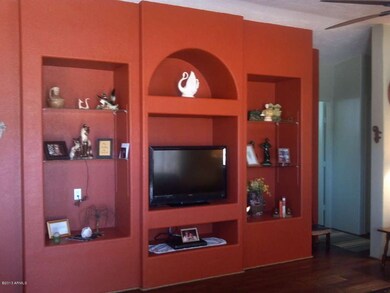 Entertainment center