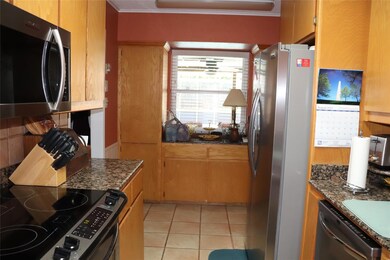 1224 Surry Place Dr, Cleburne, TX 76033 - photo 7