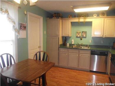 8503 Tiffany Brooke Ct, Louisville, KY 40228 - photo 5