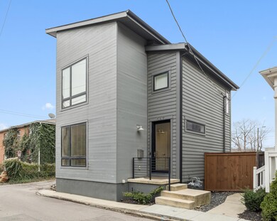 567 Lathrop St, Columbus, OH 43206 - photo 2