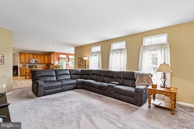 5641 Compton Ln, Sykesville, MD 21784 - photo 3