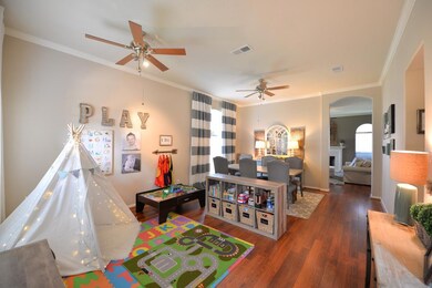 8207 Fairgrove Park Ct, Houston, TX 77095 - photo 5