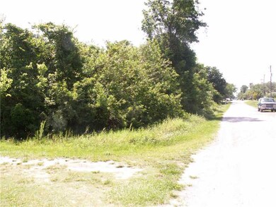 Land/Lot. corner lot view