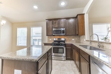 393 Henry St, Alvin, TX 77511 - photo 7