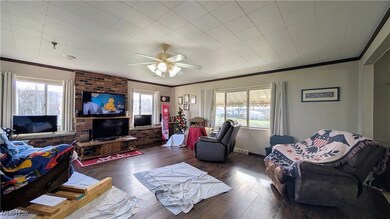 110 Jessica Ln, Follansbee, WV 26037 - photo 6