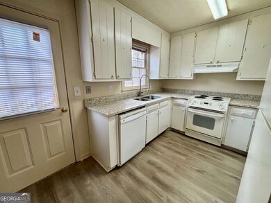 5296 Weyden Trail unit B, Norcross, GA 30071 - photo 7