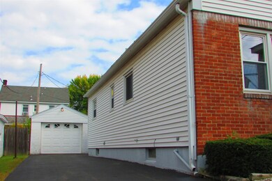 207 Whitehall Rd, Albany, NY 12209 - photo 6